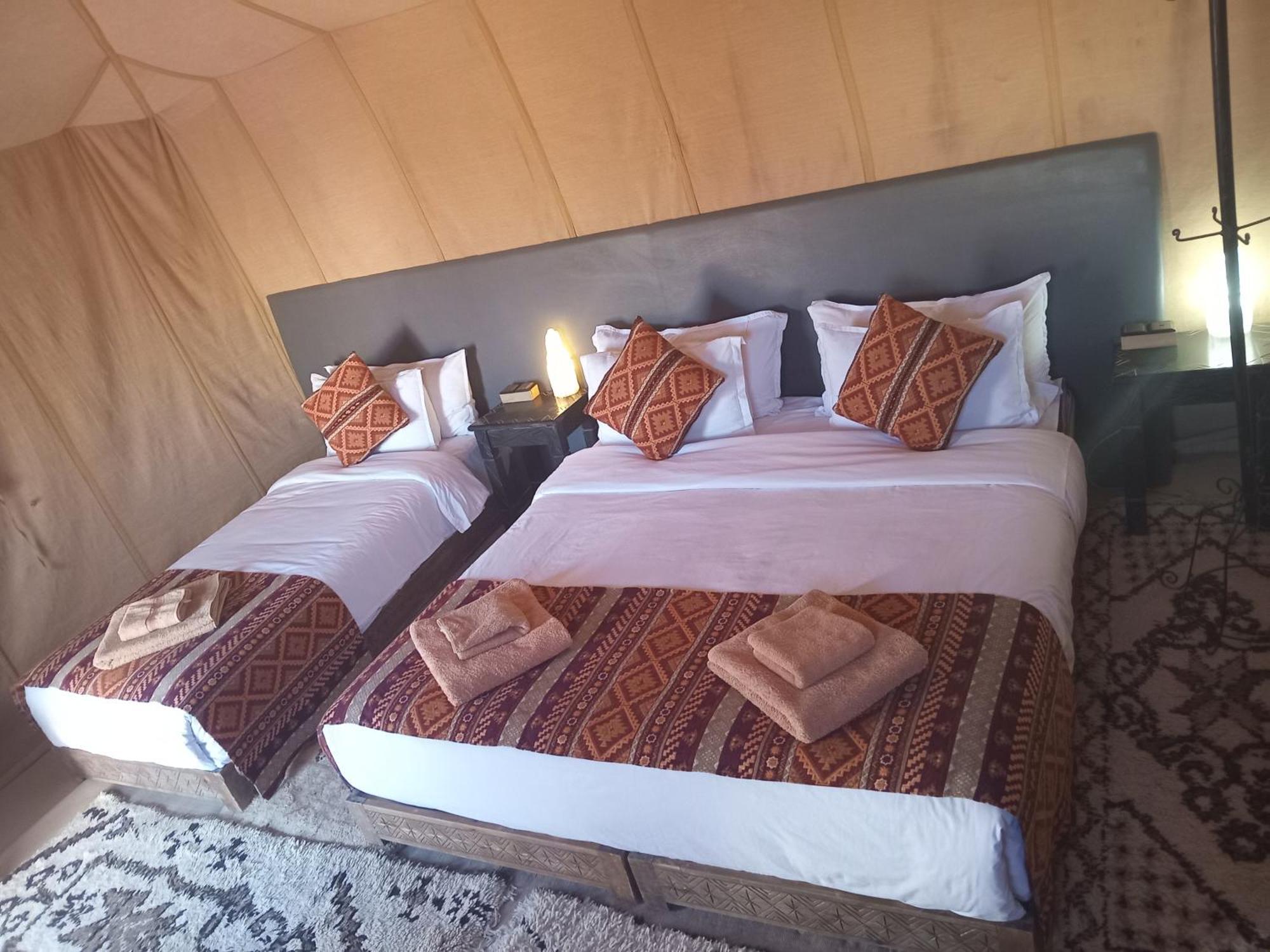 Erg Chebbi Romantic Desert Camp Мерзуга Екстер'єр фото